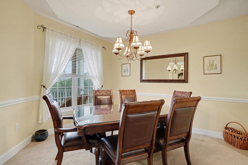 Experience the perfect blend of low-maintenance living and - photo 8
