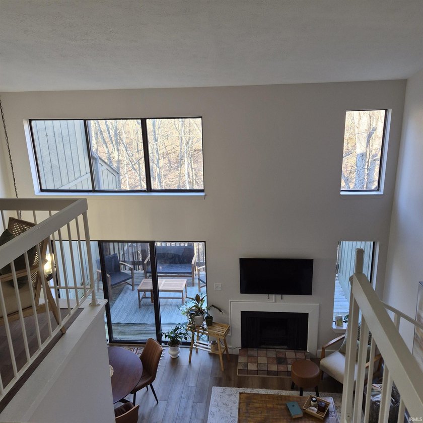 Don't miss this freshly remodeled 2 bedroom 1 bath Condo, new - photo 12