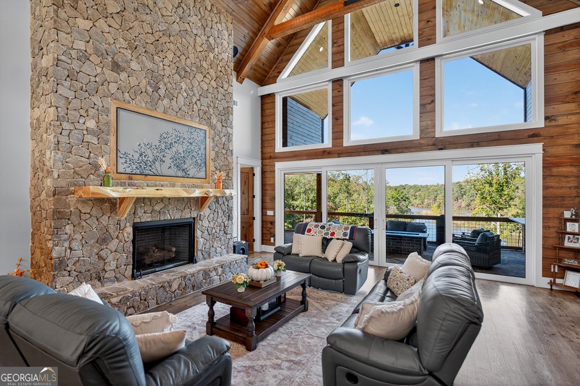 LAKE HARDING LUXURY | EXTRAORDINARY WATERFRONT LIVING Where - photo 16