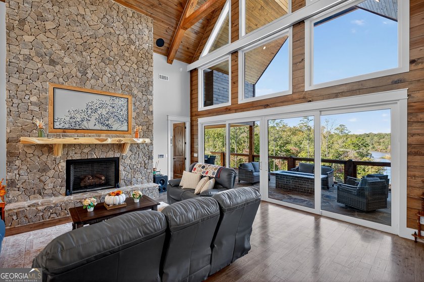 LAKE HARDING LUXURY | EXTRAORDINARY WATERFRONT LIVING Where - photo 18