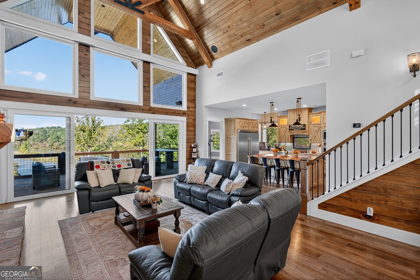 LAKE HARDING LUXURY | EXTRAORDINARY WATERFRONT LIVING Where - photo 22