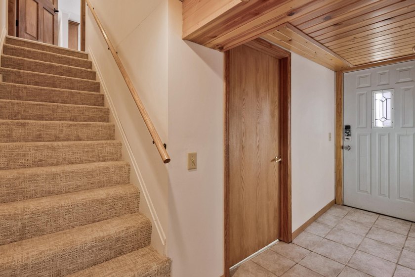 Welcome to a sprawling all-brick and stone Robbinsdale rambler - photo 26