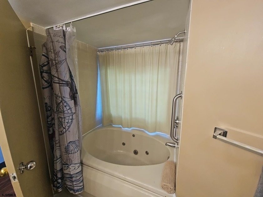 Turnkey, -approved Boardwalk studio featuring an amazing ocean - photo 8
