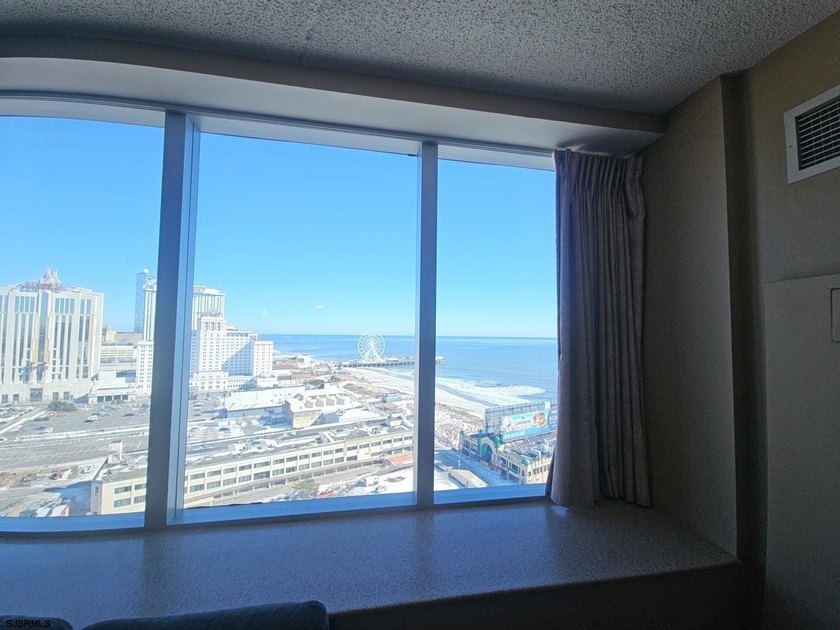 Fantastic investment opportunity! -approved studio located - photo 3