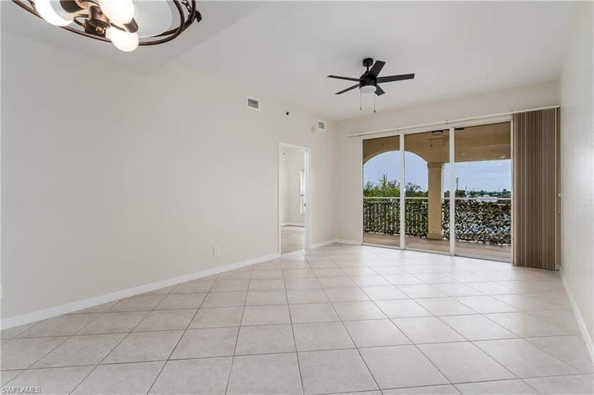 Roman Plaza is centrally located on Marco Island view - photo 5