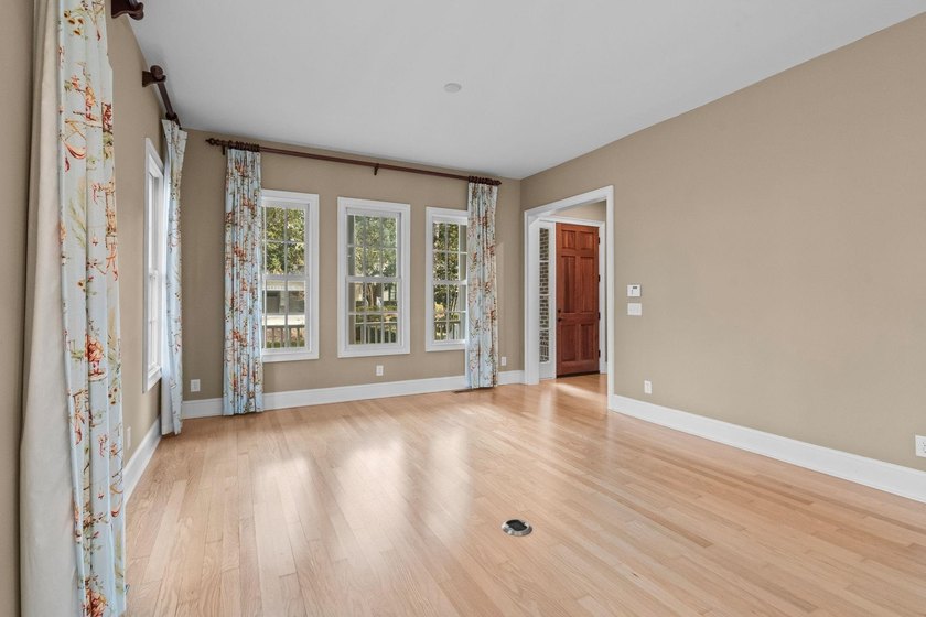 Set within the prestigious, gated community of Litchfield - photo 8