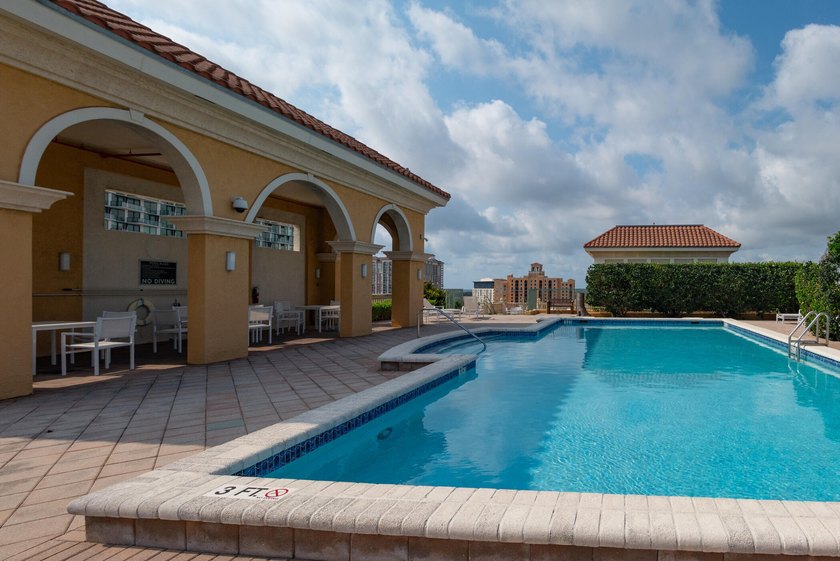 Enjoy Downtown Living in this Beautiful, Large 1,328 square feet - photo 23