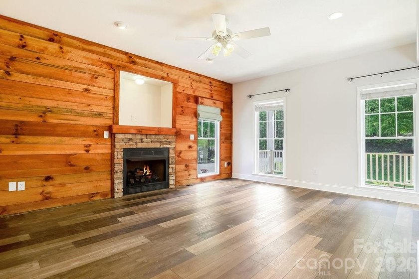 Enjoy mountain views at home and lake access from your very own - photo 8