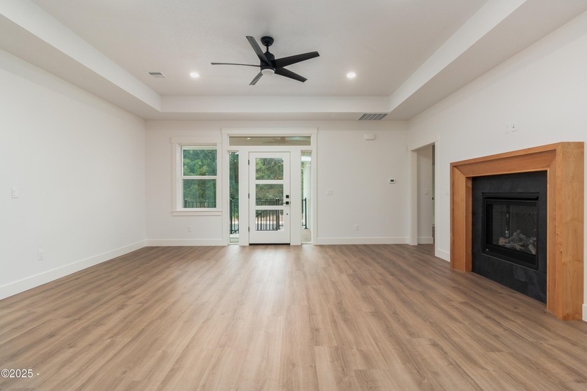 Quality one level New Construction home now priced at only $715 - photo 4