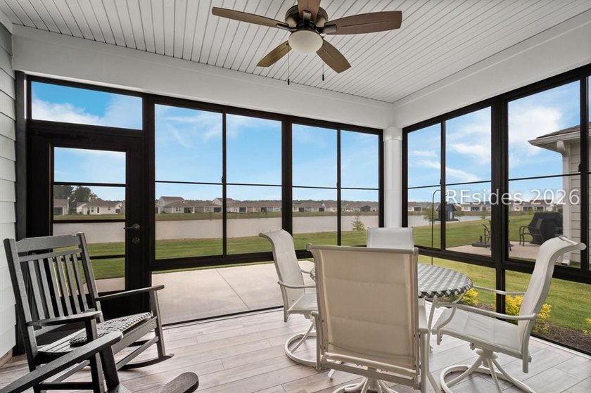 Nestled on a premium lot with a beautiful, serene lagoon view - photo 17