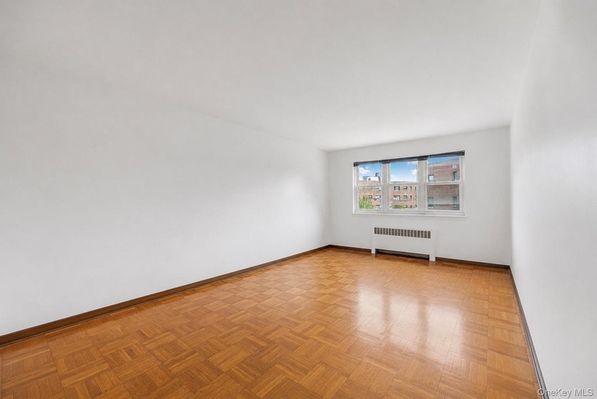 Needs renovations and is priced accordingly! This spacious - photo 17