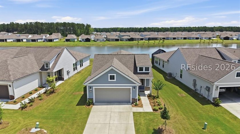Nestled on a premium lot with a beautiful, serene lagoon view - photo 23