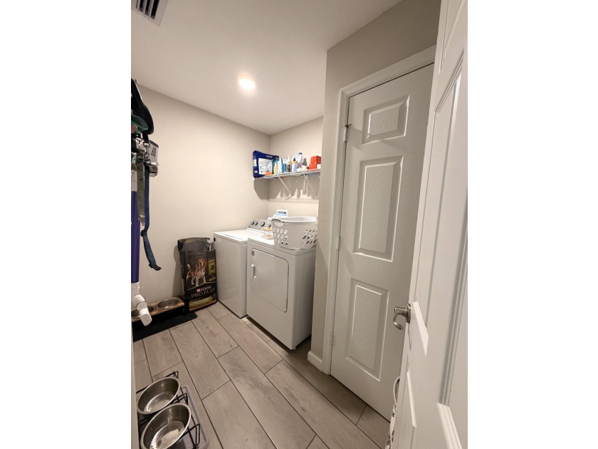 Do not miss out on this 4 beds 3 baths Home with NO HOA! This - photo 24
