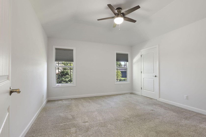 Immerse yourself in luxury living in this beautiful stand-alone - photo 18