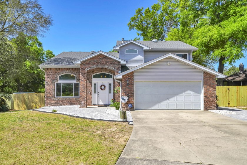 $ 19,100 PRICE IMPROVEMENT ! BREATHTAKING, POOL home tucked in a - photo 11