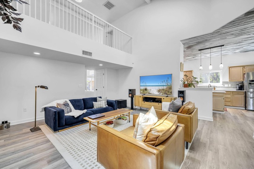 $ 19,100 PRICE IMPROVEMENT ! BREATHTAKING, POOL home tucked in a - photo 30
