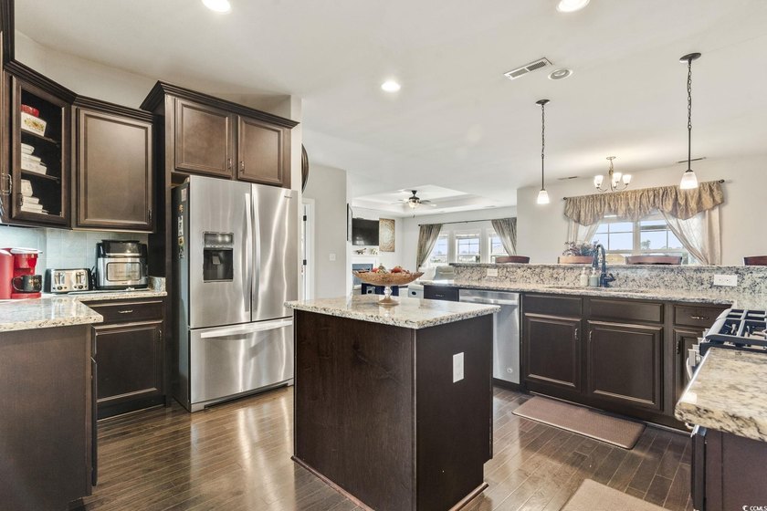 Wake up to stunning lake views in one of Indigo Bay's most - photo 12