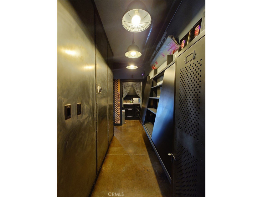 Rare opportunity to acquire a highly regarded, fully operational - photo 26