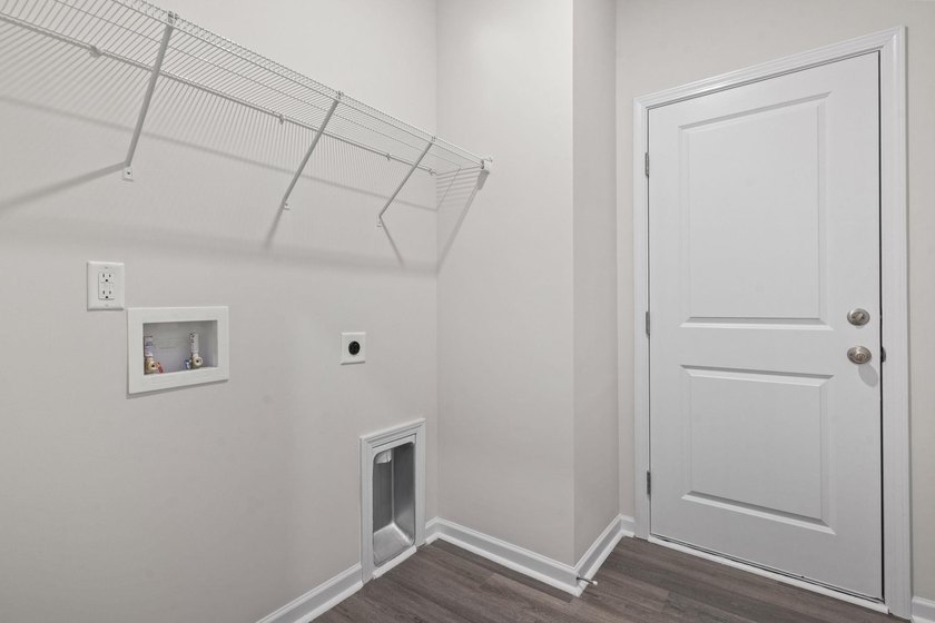 Two-story, three-bedroom, three-bathroom Glenville townhome with - photo 32