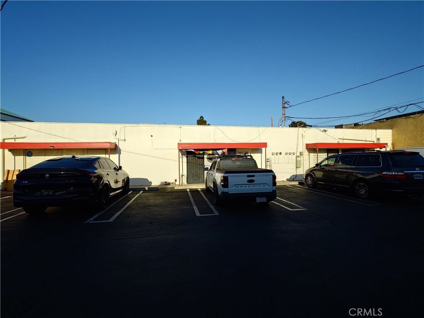Rare opportunity to acquire a highly regarded, fully operational - photo 32