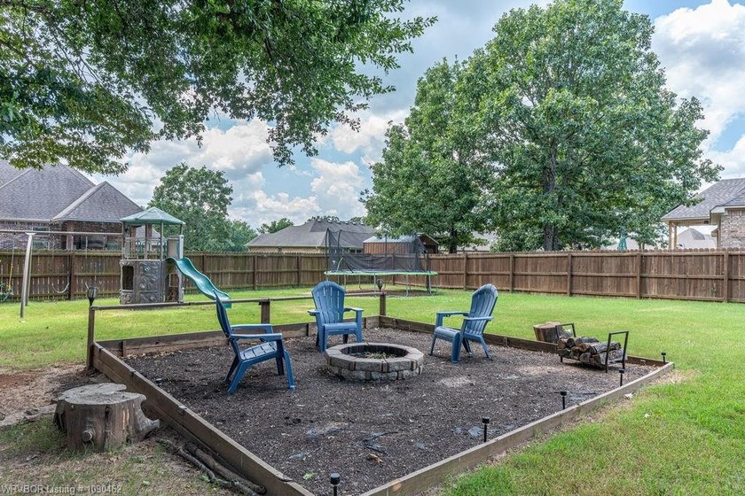Welcome Home to this beautiful 4 Bedroom, 2 Bath home featuring - photo 44