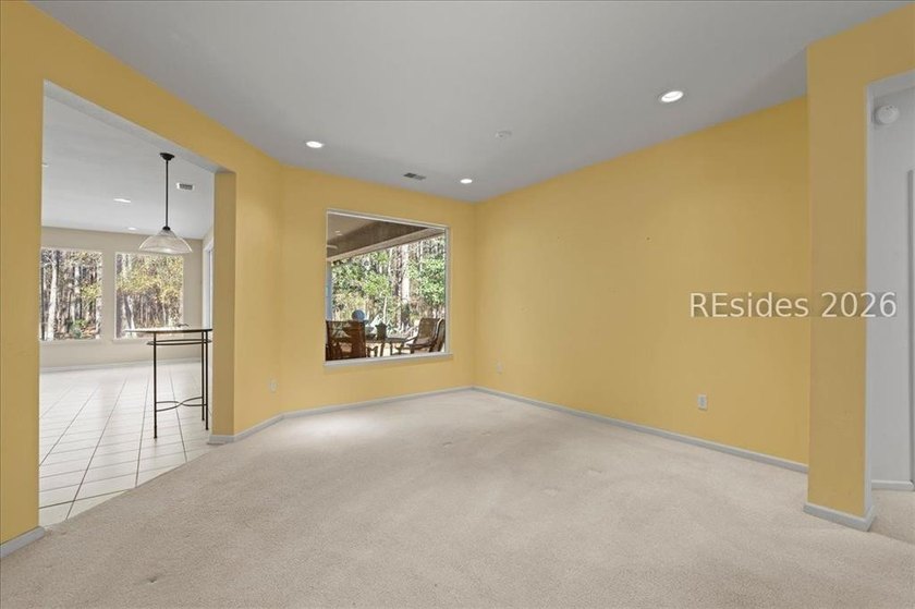 Located in Sun City's Alexandria Village, just minutes from the - photo 4