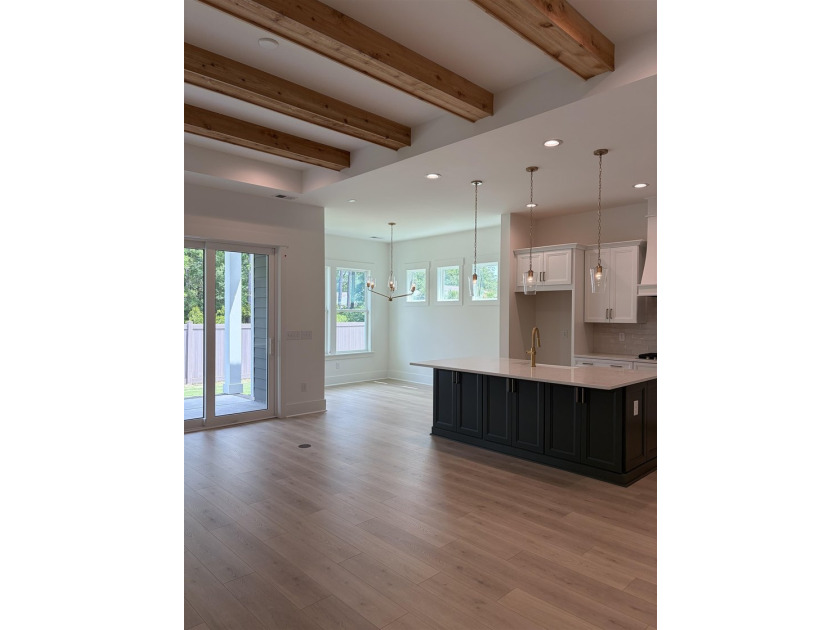 Move in Ready! Serene setting in Pawleys Island just minutes - photo 5