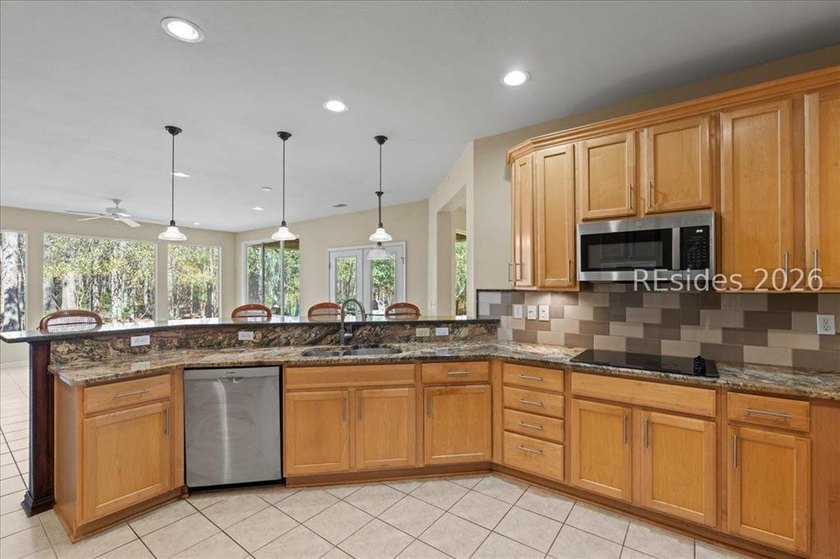 Located in Sun City's Alexandria Village, just minutes from the - photo 9
