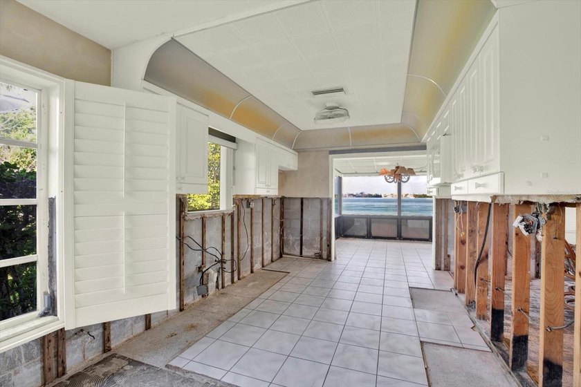 Under contract-accepting backup offers. Wake up to panoramic - photo 11