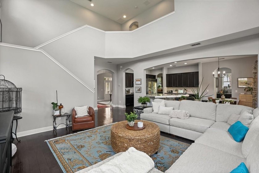 Under contract-accepting backup offers. Welcome to one of Winter - photo 8