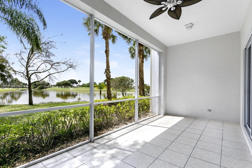 THIS FIRST FLOOR SPACIOUS LOW-MAINTENANCE COACH HOME FEATURES - photo 4