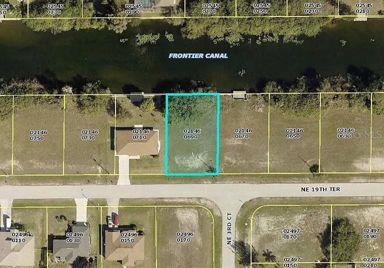 Great opportunity for investors or future residents! Two - photo 2