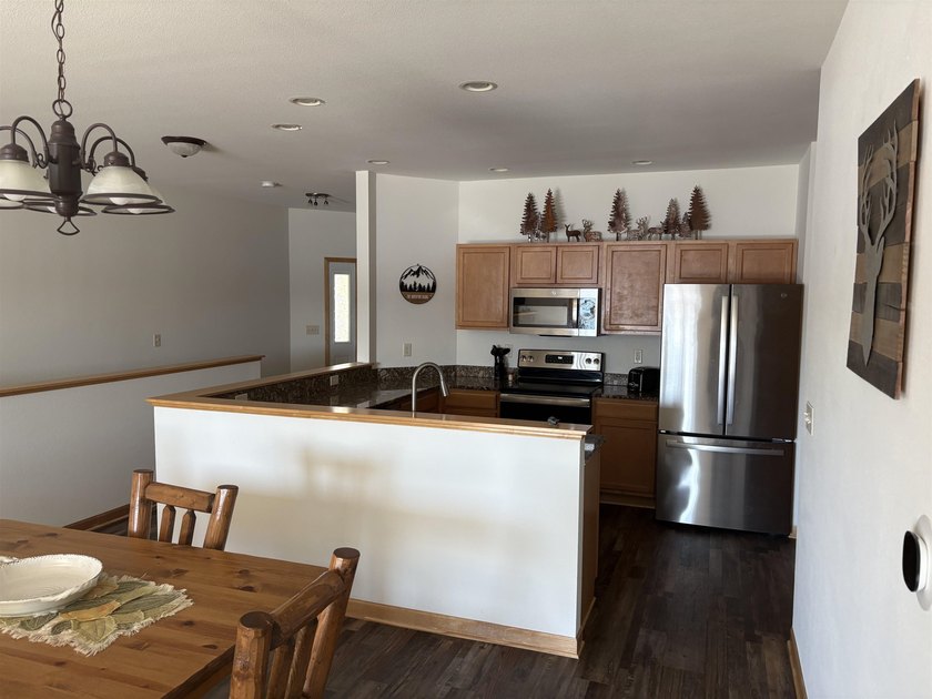 Beautiful low maintenance condominium on Lake Nokomis! This unit - photo 5