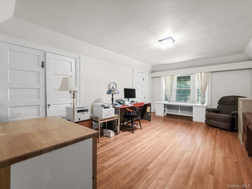 Classic Century-Old English Tudor | Coveted Beacon Hill Location - photo 22