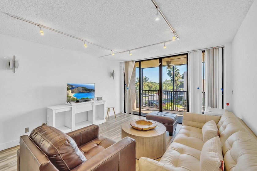 Beautifully updated 2-bedroom, 2-bath condo located in the - photo 24