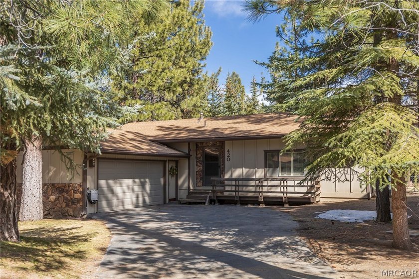 Nestled in a nature lover's paradise on a quiet street in - photo 35