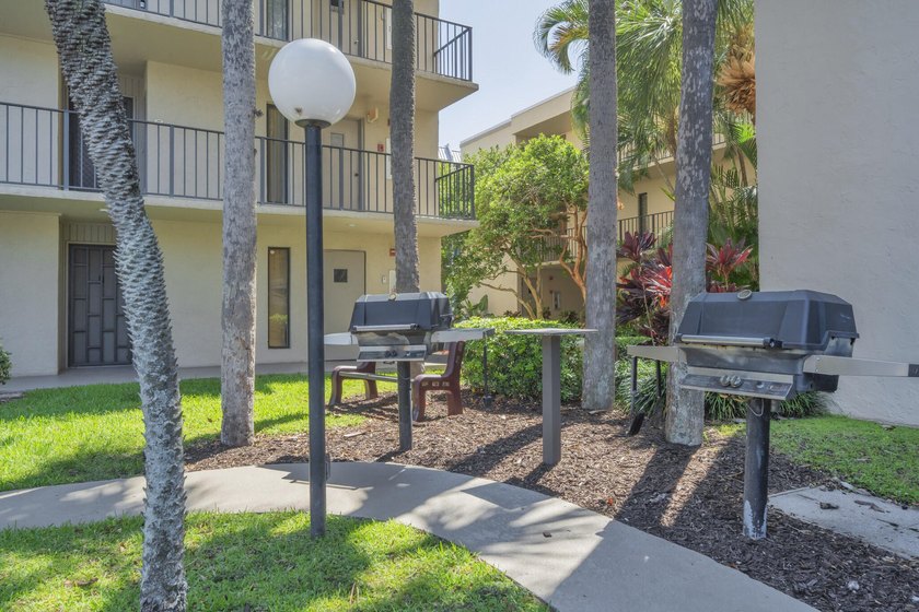 Beautifully updated 2-bedroom, 2-bath condo located in the - photo 46