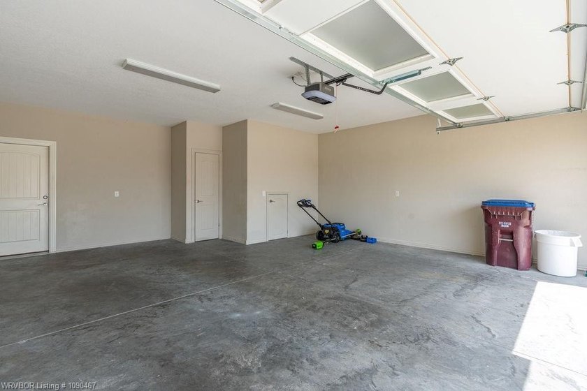 This beautiful 3 bedroom 2 bath garden home located in the - photo 30