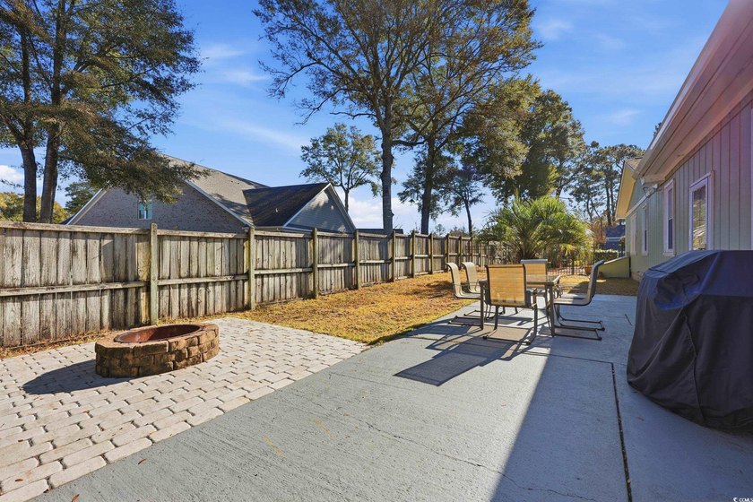 Enjoy gated coastal living with room for your boat, RV, hobbies - photo 26