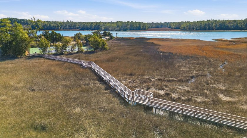 Enjoy gated coastal living with room for your boat, RV, hobbies - photo 39