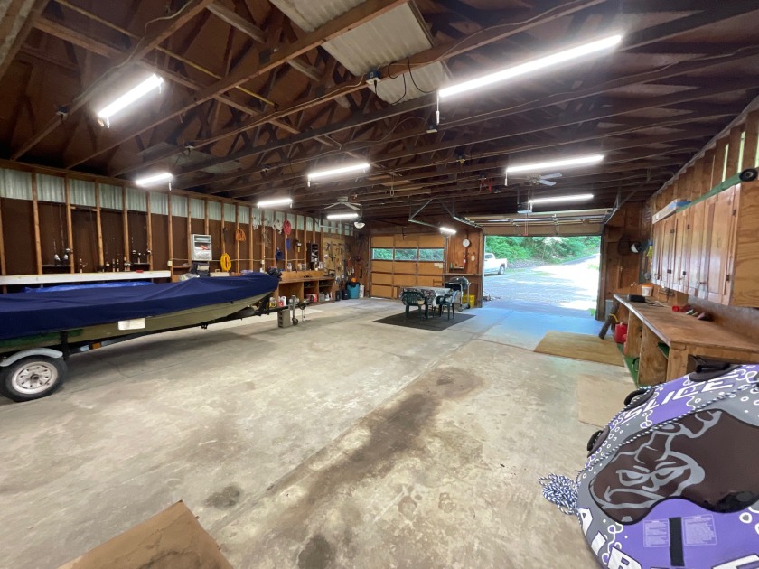Raccoon Lake, Lakefront, Lakeview, Chalet - photo 29