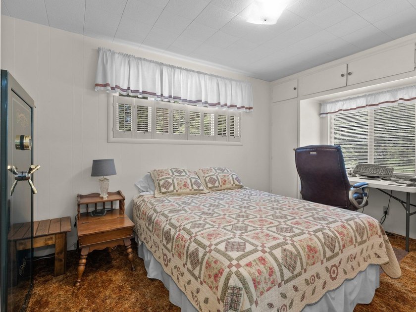 Welcome to paradise in the cozy community of Bucks Lake - photo 11