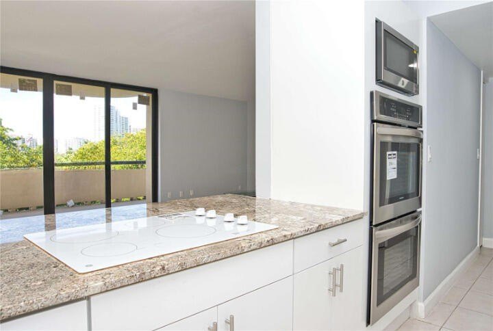Beautifully renovated 2-bedroom, 2-bath corner residence on the - photo 8