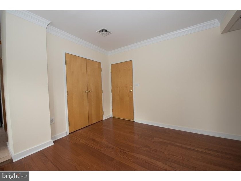 Rittenhouse Square Area Condo at 20th and Chestnut, 1 bed unit - photo 3