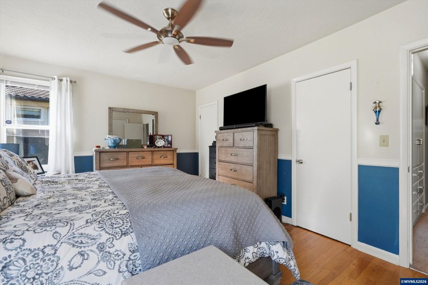 Privacy, views, and interior space come together on this - photo 17
