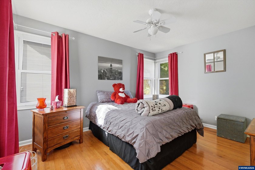 Privacy, views, and interior space come together on this - photo 22