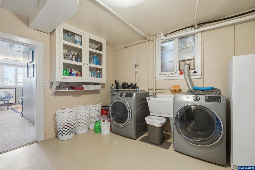 Privacy, views, and interior space come together on this - photo 29