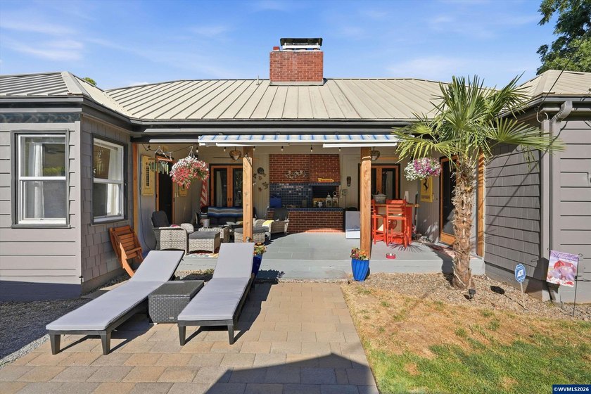 Privacy, views, and interior space come together on this - photo 36
