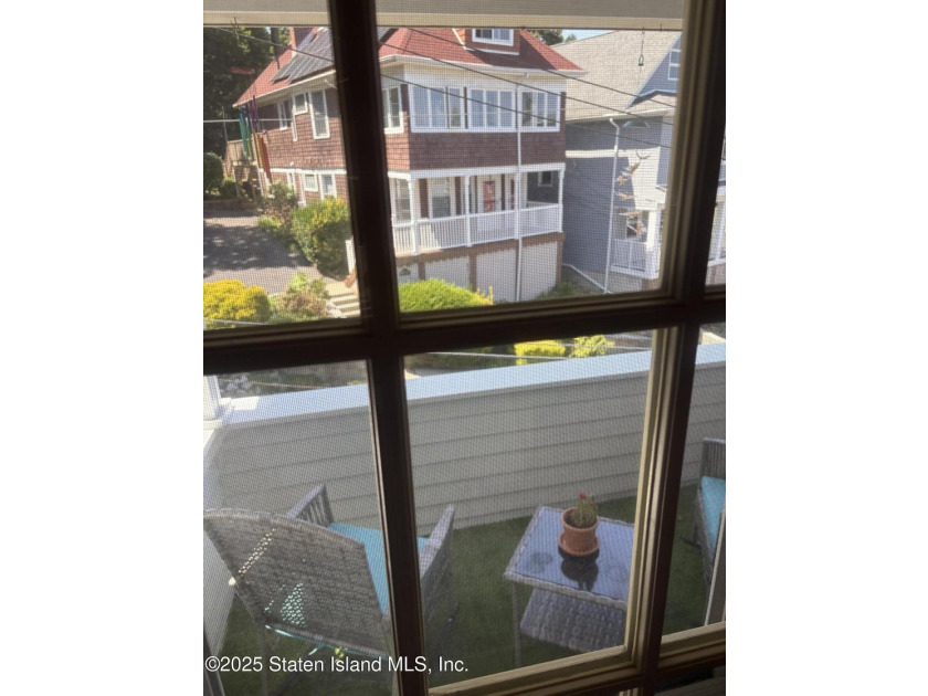THIS BEAUTIFULLY MAINTAINED 2 FAMILY DETACHED HOME ON ONE OF THE - photo 6