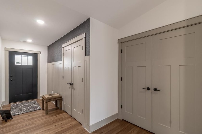 New Construction - 2 bedrooms, 2 bathrooms, oversized 2-stall - photo 3